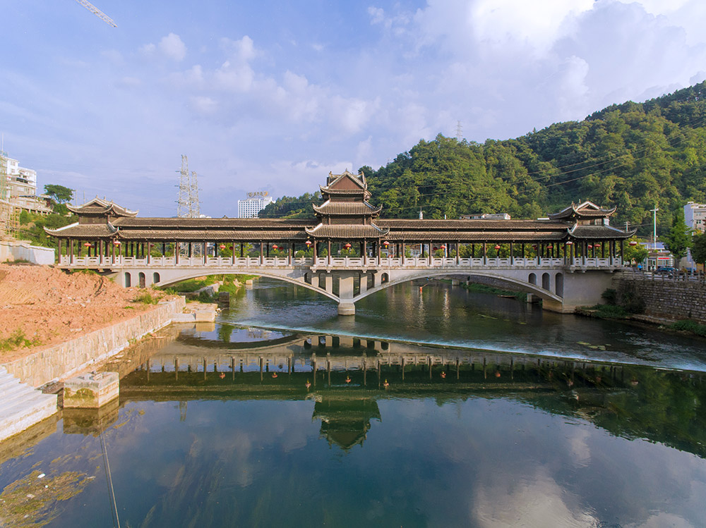 9.鳳凰風(fēng)、雪、雨、霧橋 首圖.jpg